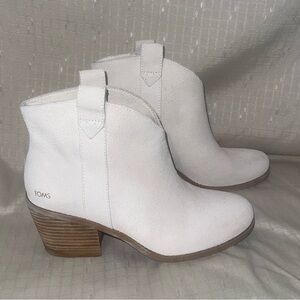 Toms White Ankle Boots with Brown Heel